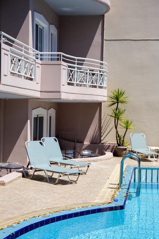 Hotel de apartamente Anna Maria Platanés